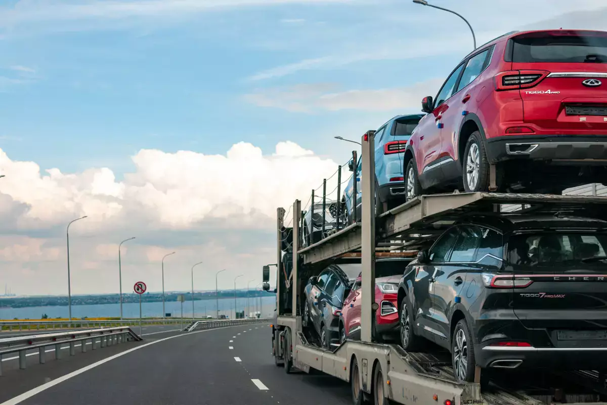 Таможня встала: тысячи автомобилей застряли на границе России и Казахстана из-за нового утильсбора - новости на Lada.kz 17.11.2025