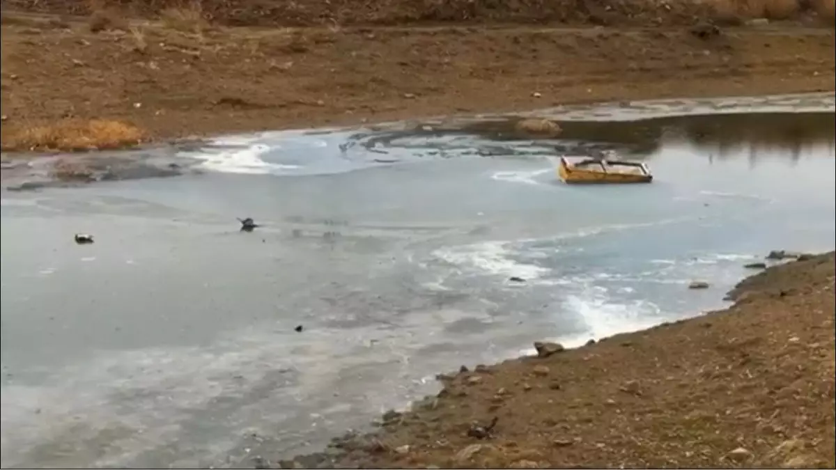 Ақмола облысында үш бала мұздың астына түсіп кетті