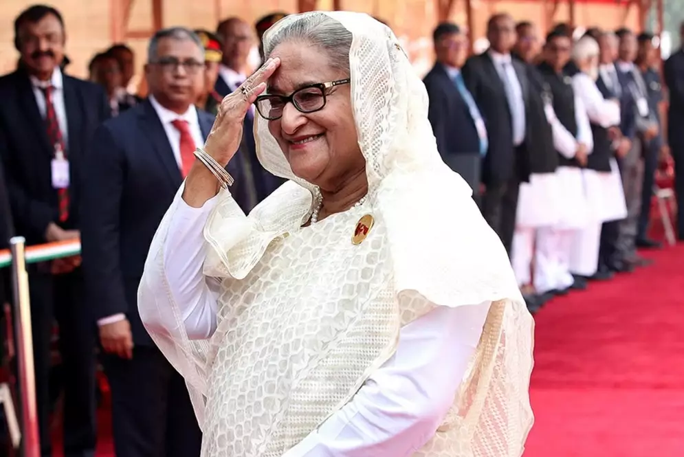 Экс-премьера Бангладеш приговорили к смертной казни