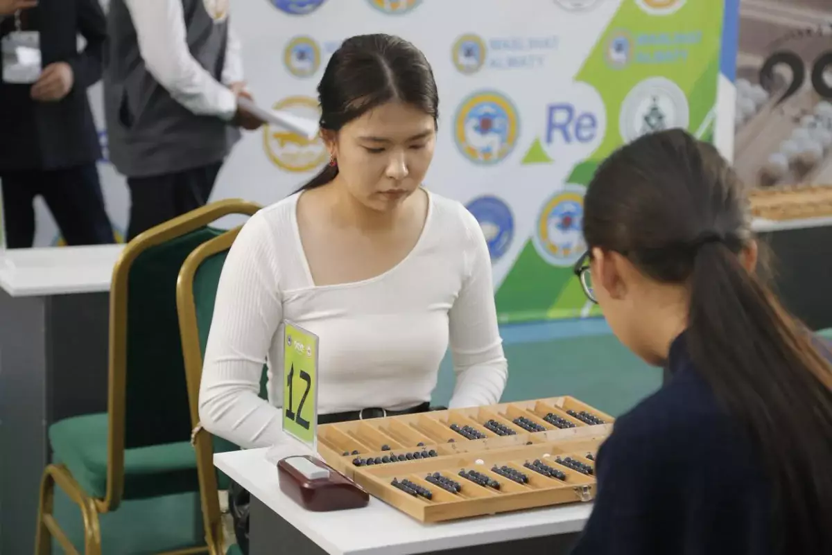 В Алматы пройдет чемпионат мира по тоғызқұмалақ среди юношей и девушек