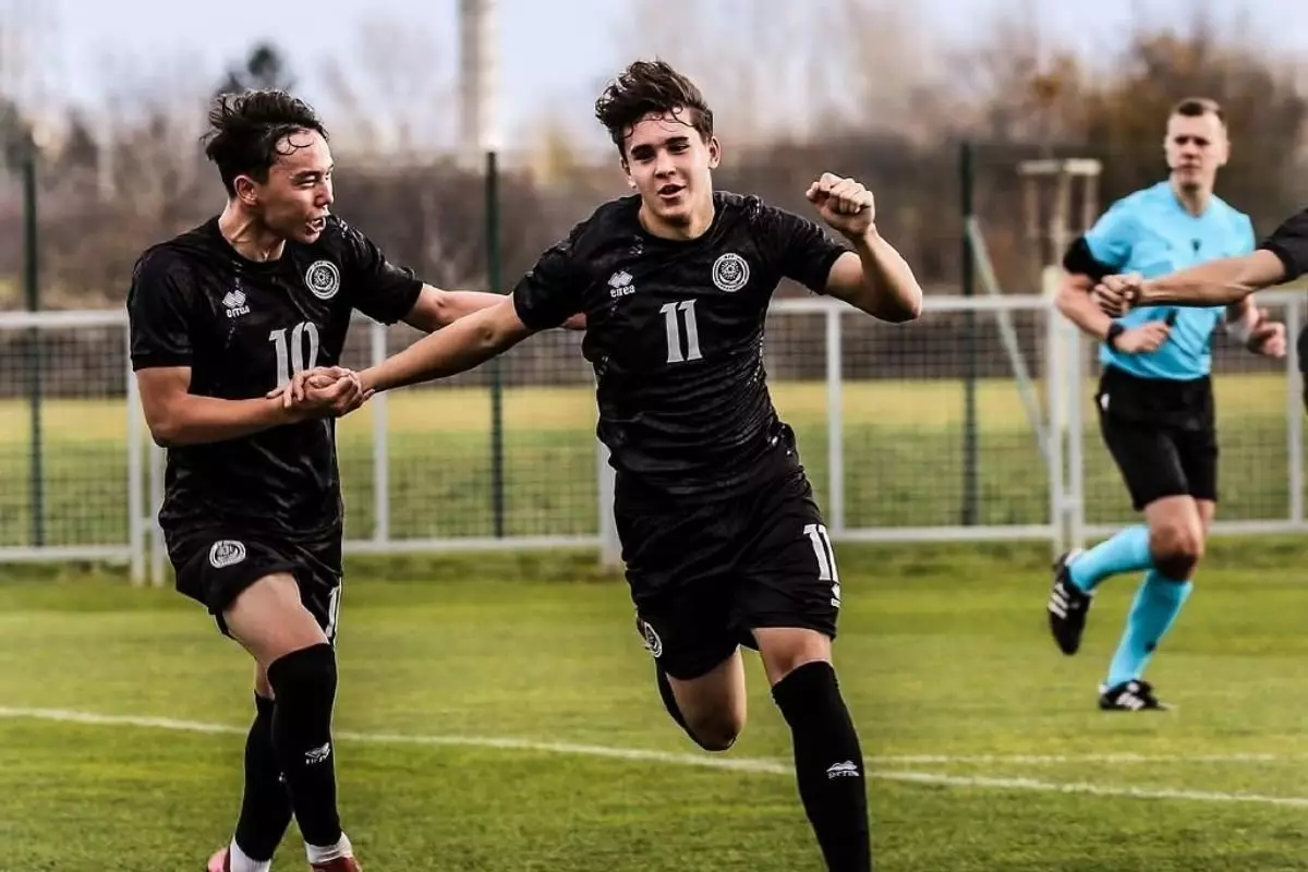 Сборная Казахстана выиграла группу отбора на Чемпионат Европы