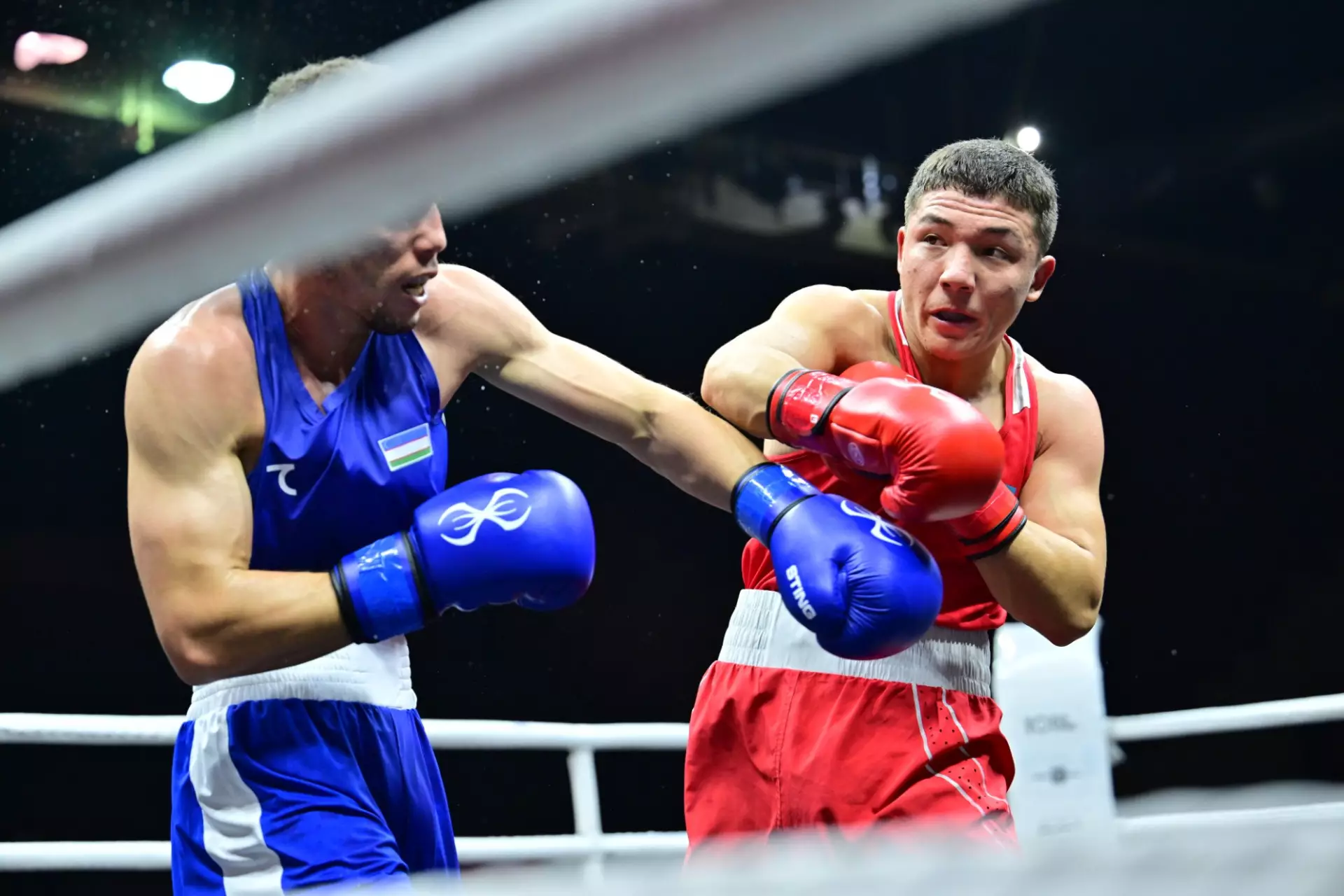 Казахстанский боксер выбыл с финального этапа Кубка мира в Дели