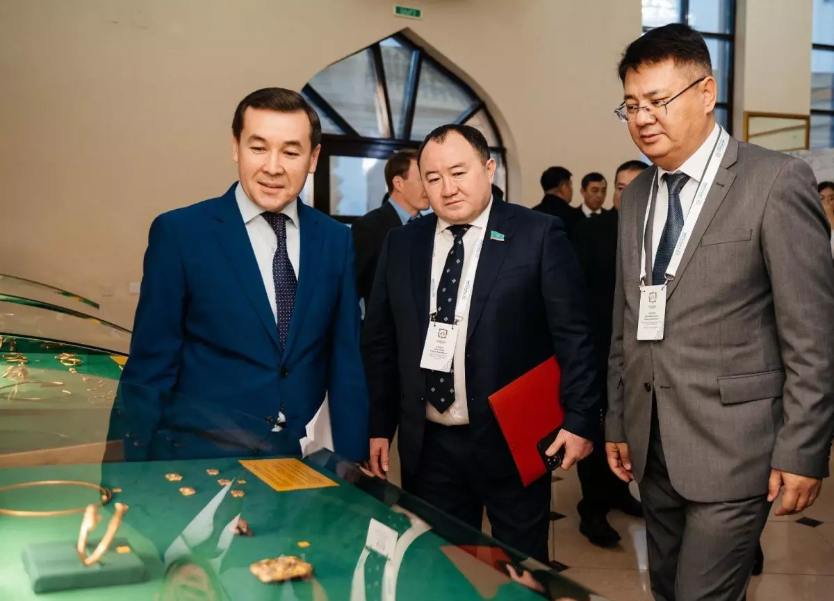 Атырауда Сарайшықты жаңғырту мәселесі халықаралық деңгейде қаралды