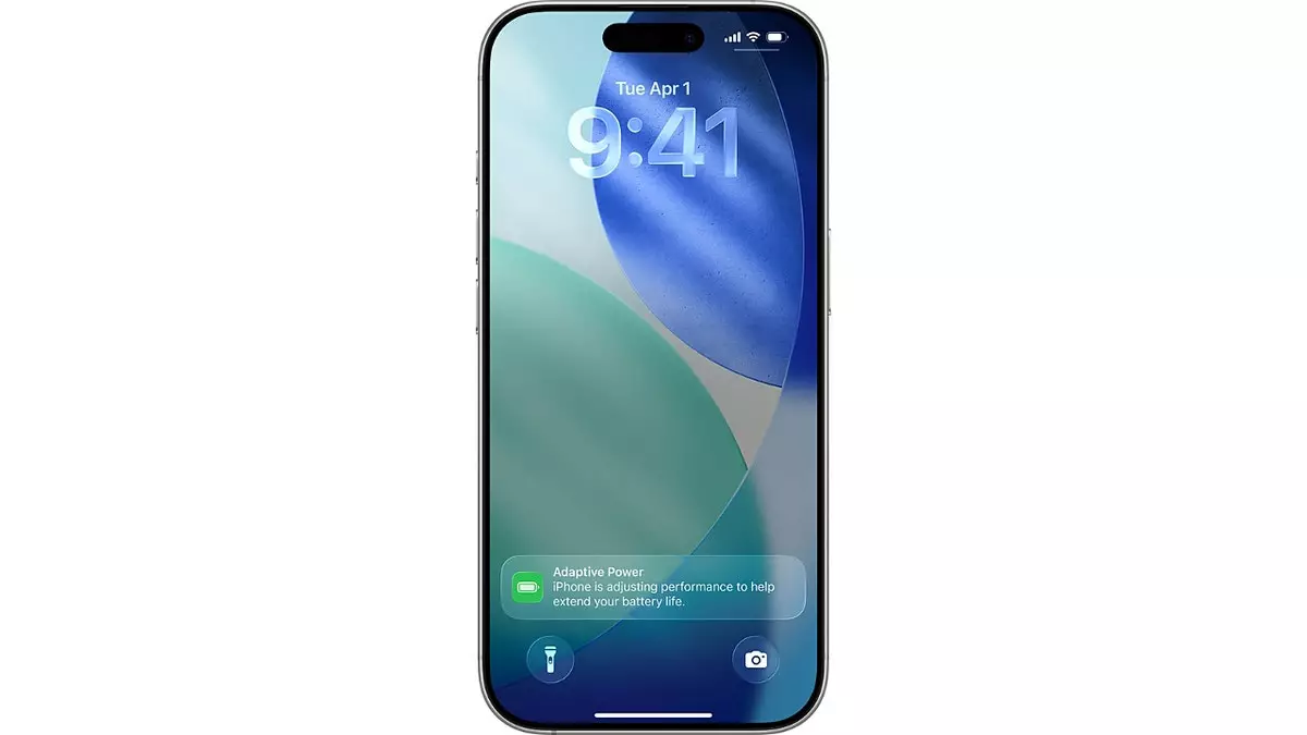 Адаптивная мощность в iOS 26 увеличивает время работы батареи iPhone.