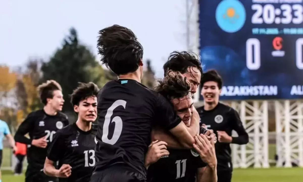 Тарихи жетістік: Еліміздің жасөспірімдер құрамасы Еуропа чемпионатының топтық кезеңінен сүрінбей өтті