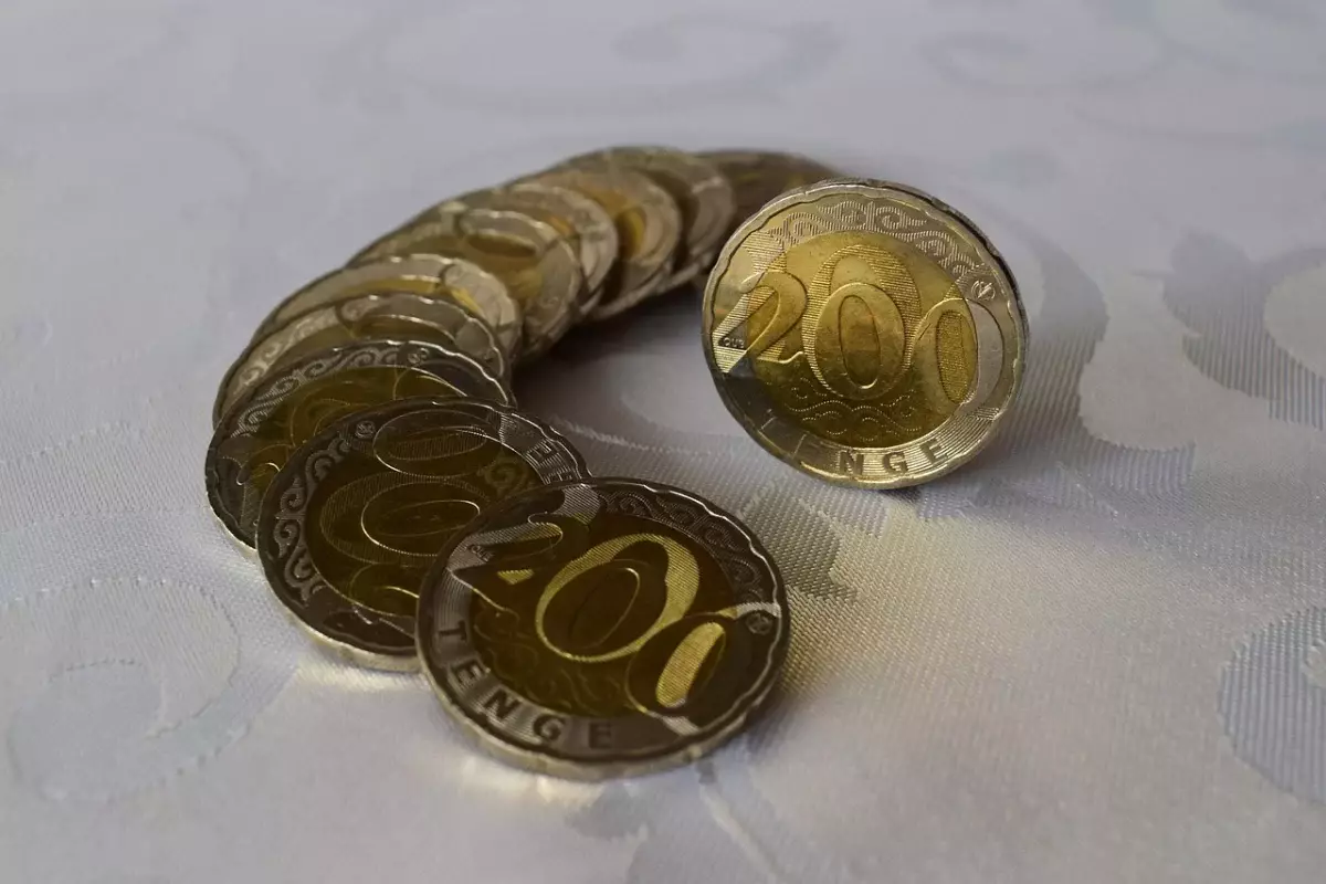 Казахстанец получил два года наказания за 740 тенге