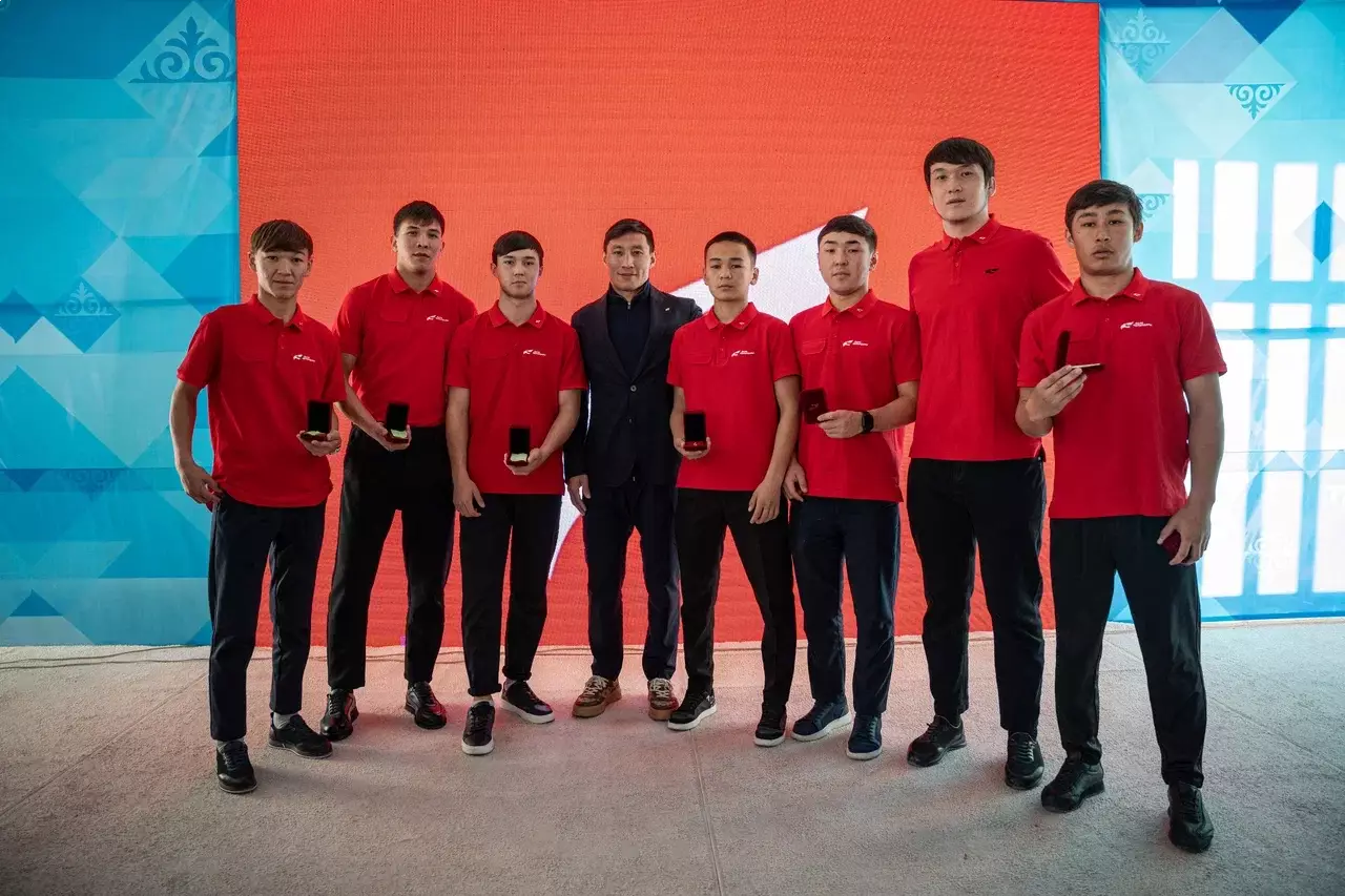 Қызылордада іріктеуден өткен жастарға «Дала Қырандары» төсбелгісі табысталды