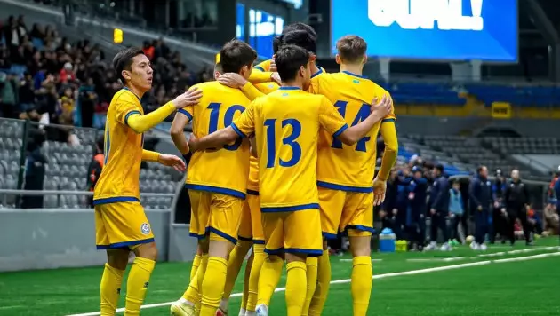 Какое место занимает Казахстан в отборе на Евро-2027 по футболу