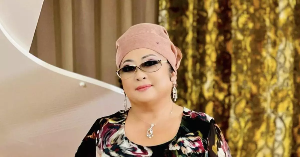   "Үй алуға көмектесіңіз...": Мақпал Жүнісова Баян Алагөзоваға өтініш жасады (видео)   