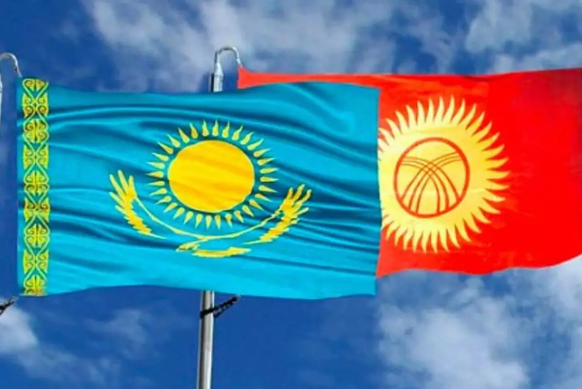 Қазақстанда салық заңнамасын өзгертіп жатқанда, Қырғызстан түсетін табысын есептеуде