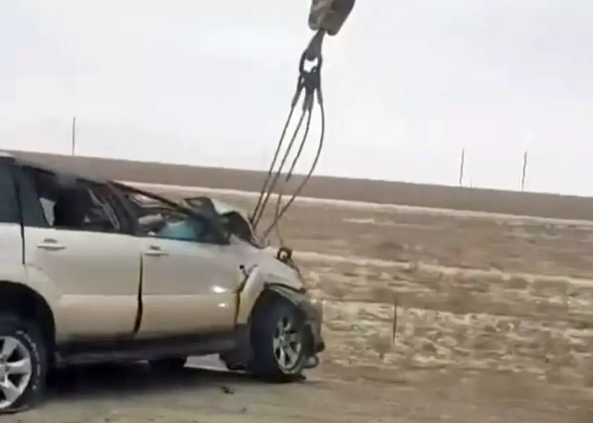 Внедорожник перевернулся близ Жанаозена: водитель в больнице - новости на Lada.kz 17.11.2025