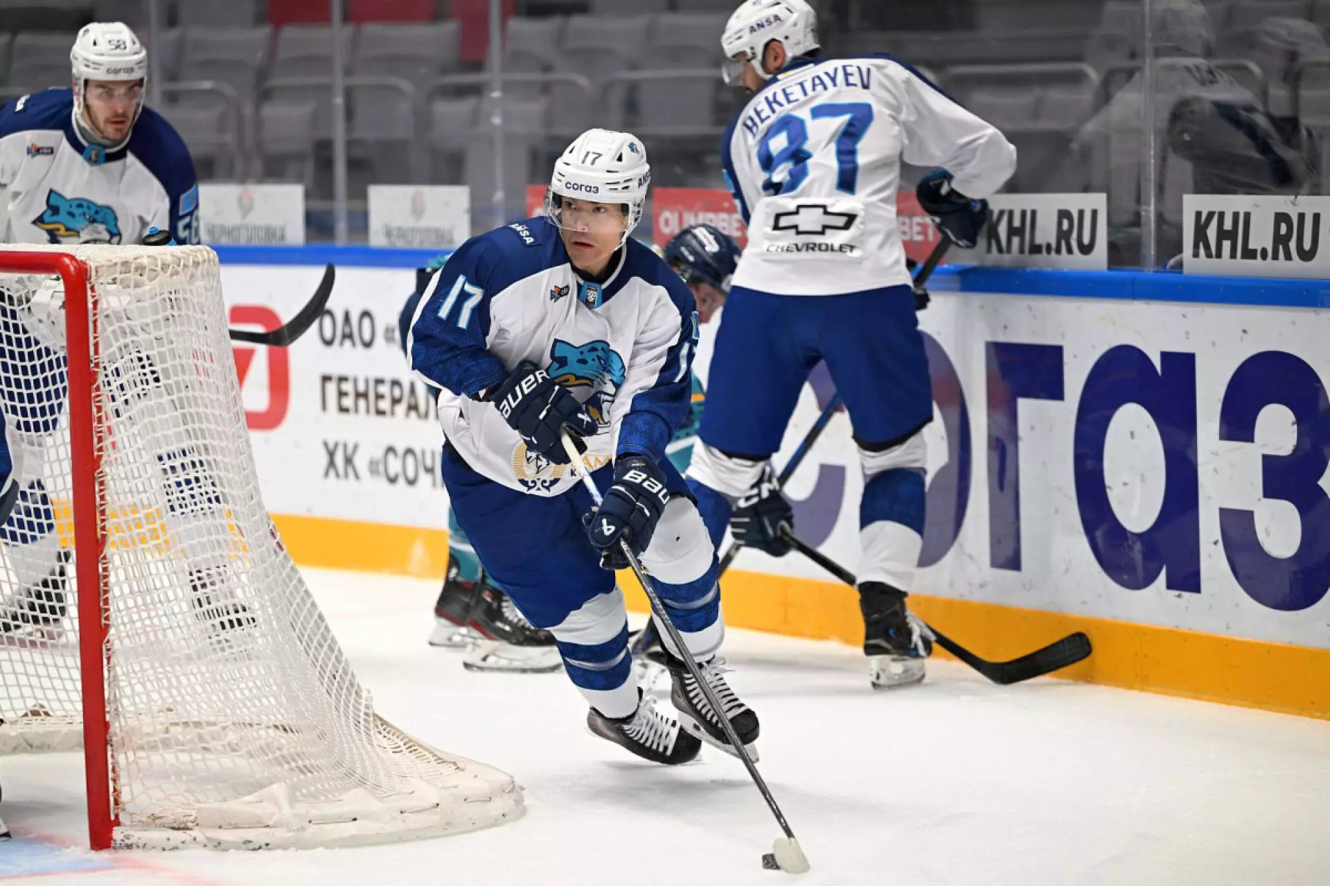 «Барыс» вырвал победу в овертайме у аутсайдера КХЛ