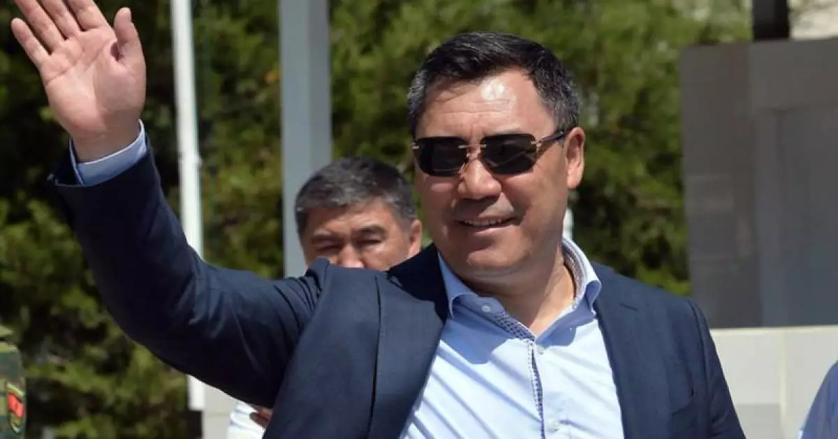  Қырғызстанның экс-президенті Садыр Жапаровты елді күйретті деп айыптады 