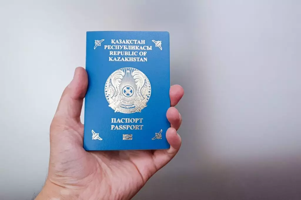 Паспорт, ЭЦҚ және жүргізуші куәлігі ХҚКО-да берілмейді. Енді не істеу керек және қайда жүгіну қажет?