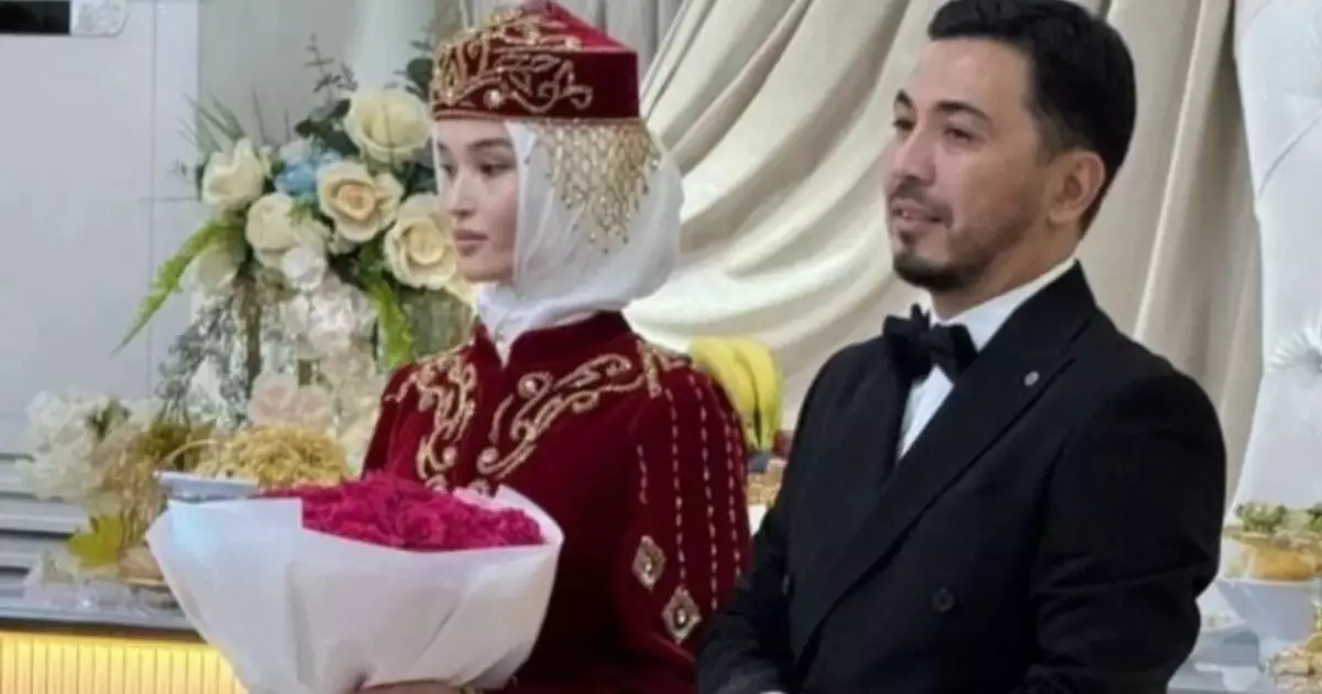  `Екі аптада үйленуге шешім қабылдадық`: Дәурен Айдарқұлов үшінші әйелімен қалай танысқанын айтып берді 