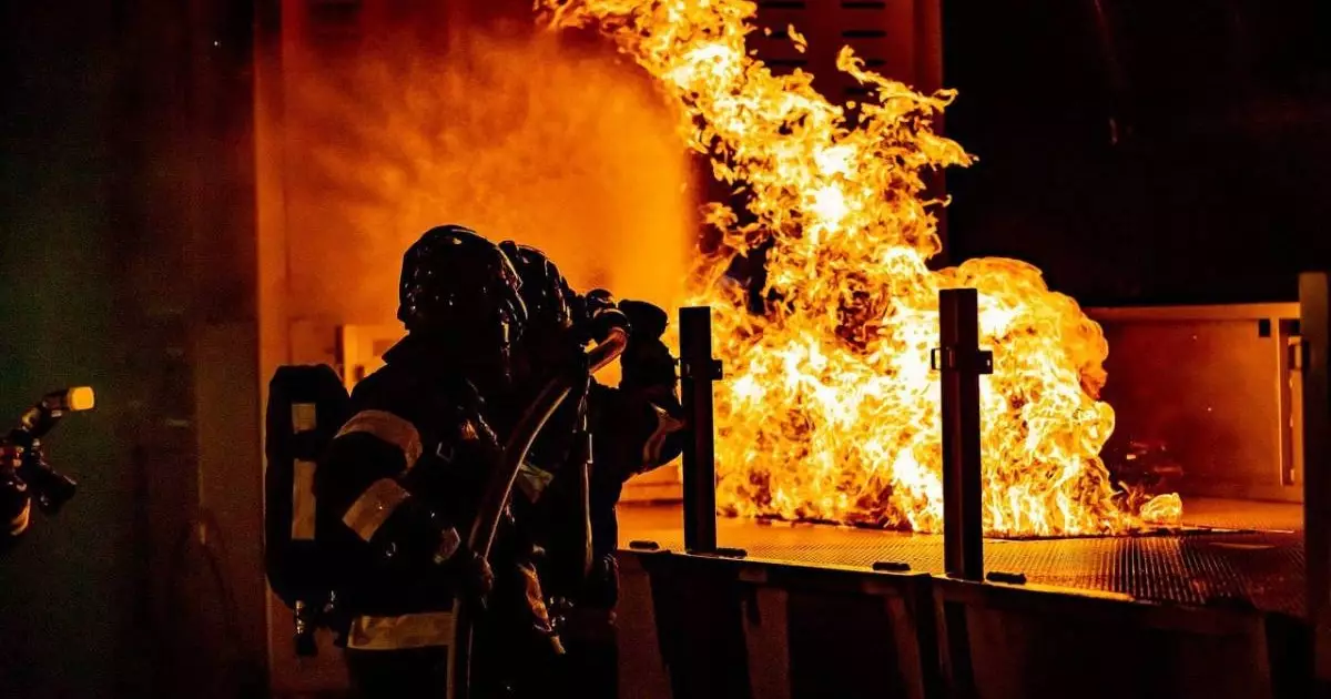  Жетісайдағы өрт. Закиева үйде екі отбасы болғанын мәлімдеді 