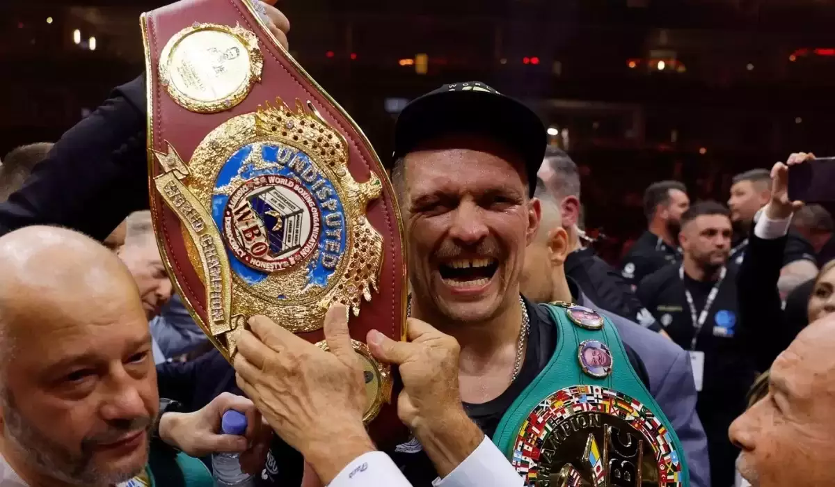 Александр Усик больше не чемпион WBO