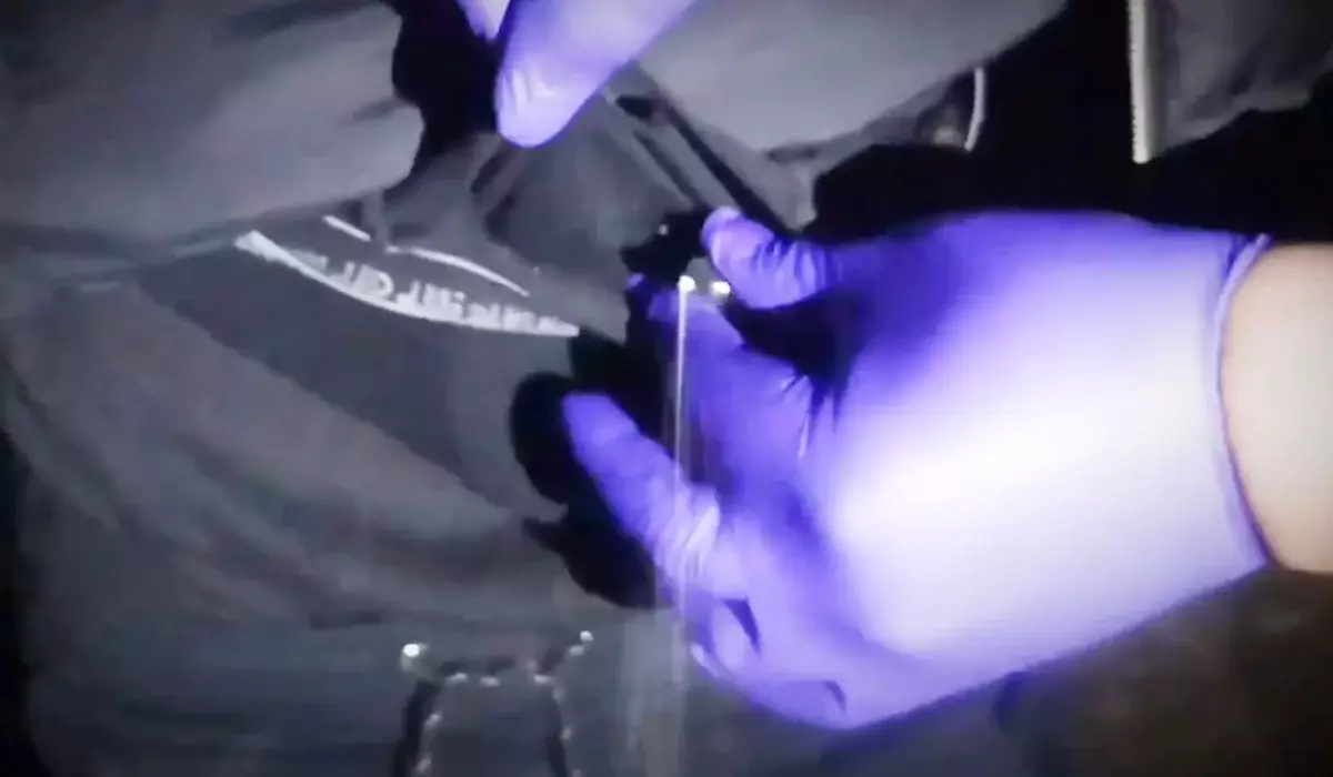 Закладку в необычном месте нашли у задержанного в Павлодаре (ВИДЕО)