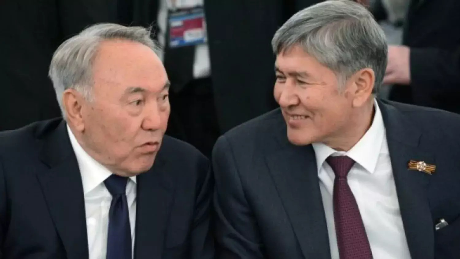 Атамбаев пен Назарбаевтың арасында не сұмдық болған?
