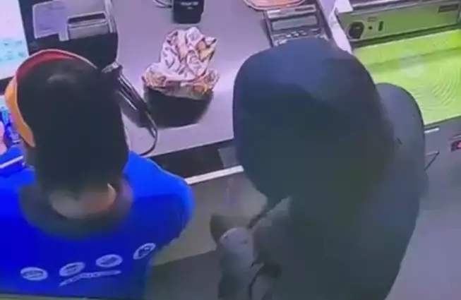 Подозреваемый в ограблении АЗС с ножом задержан в Актау