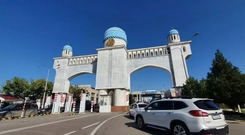 "Зелёный" и "красный" коридоры для авто появятся на границе Казахстана и Узбекистана