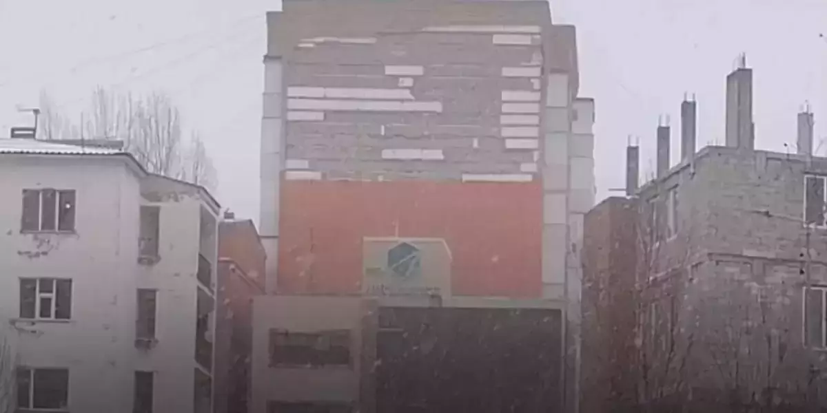 Астанада үстіне кондиционер құлаған 23 жастағы фельдшер қайтыс болды