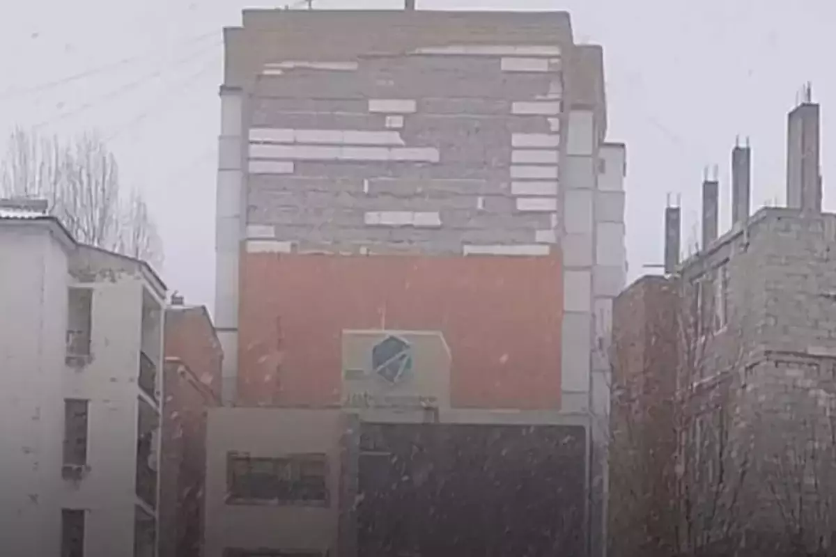 Трагедия в Астане: скончалась 23-летняя фельдшер, спасавшая людей при обрушении облицовки