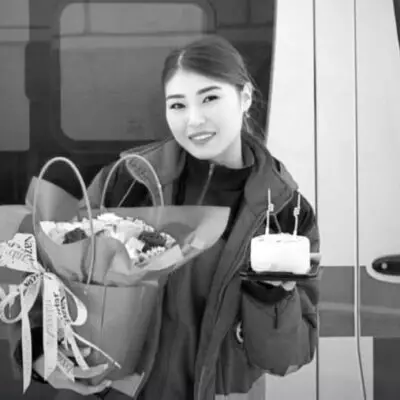 Скончалась фельдшер, пострадавшая при обрушении фасада здания в Астане