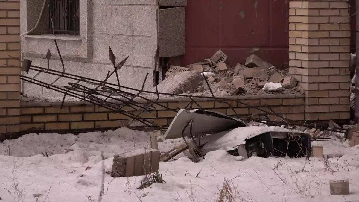 Басына кондиционер құлап, ауыр жарақат алған 23 жастағы фельдшер қайтыс болды