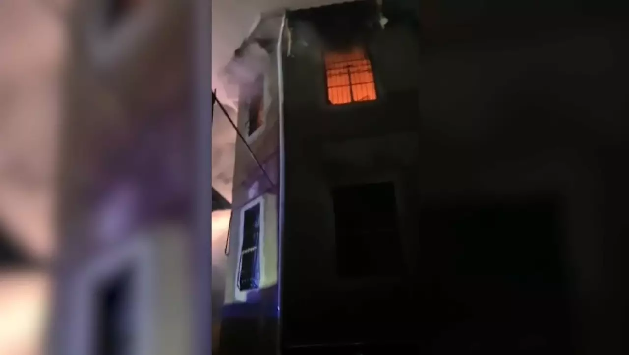 Пожар в Алгабасе: трое пострадавших остаются в больнице