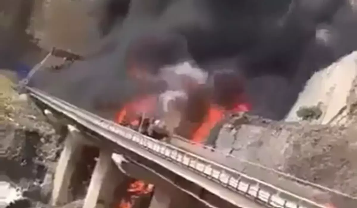 Автобус с 42 паломниками сгорел в Саудовской Аравии, выжил только один