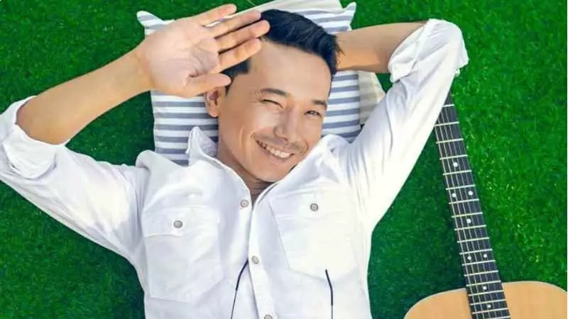 "Далада қалмас": Ғазизхан Шекербек Арман Дүйсеновтың отбасына қаржылай көмектескісі келмейтінін мәлімдеді