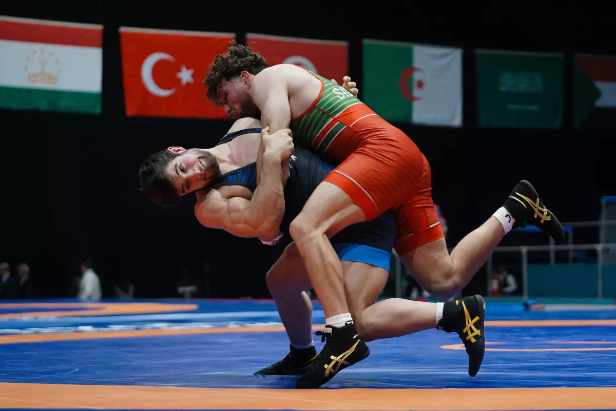 Казахстанский борец Ислам Евлоев вышел в финал Игр исламской солидарности