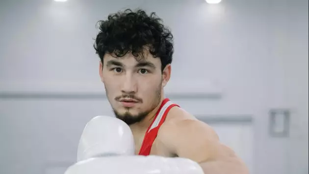 Судьи решили судьбу боя Казахстана за финал Кубка мира по боксу