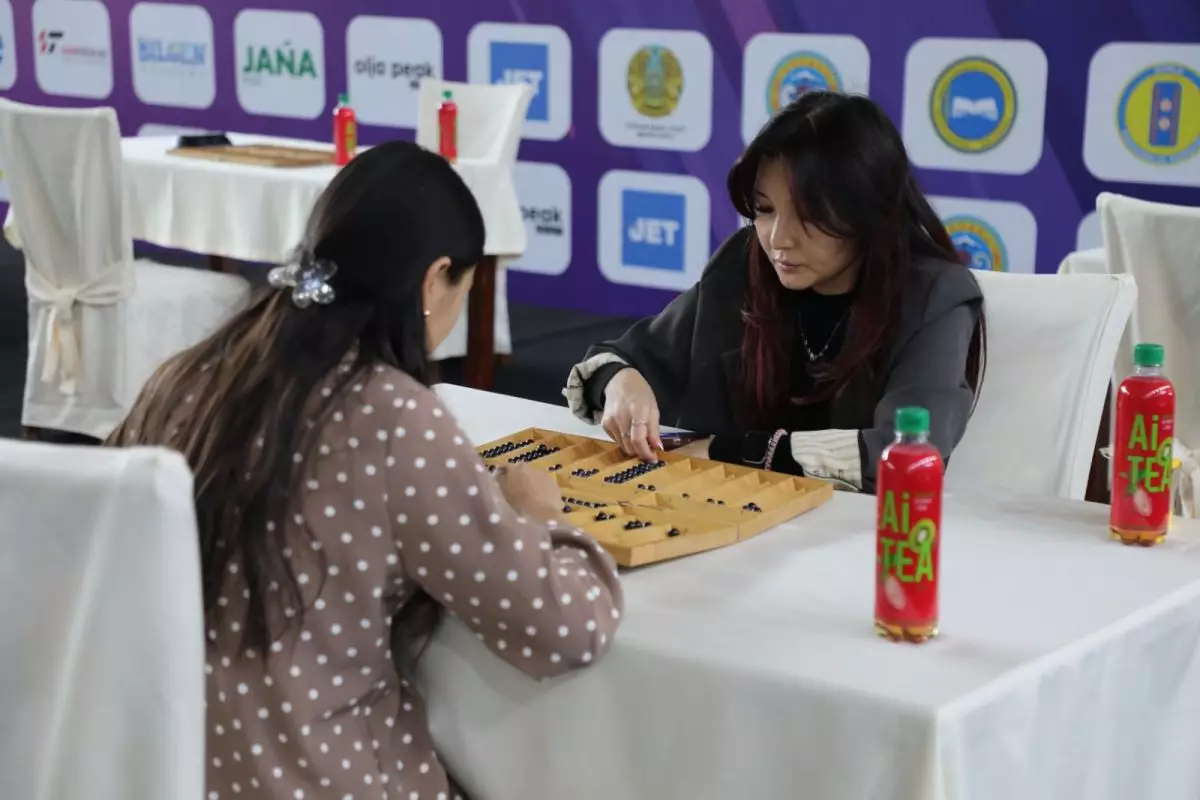 Алматыда тоғызқұмалақтан жасөспірімдер арасындағы әлем чемпионаты басталды