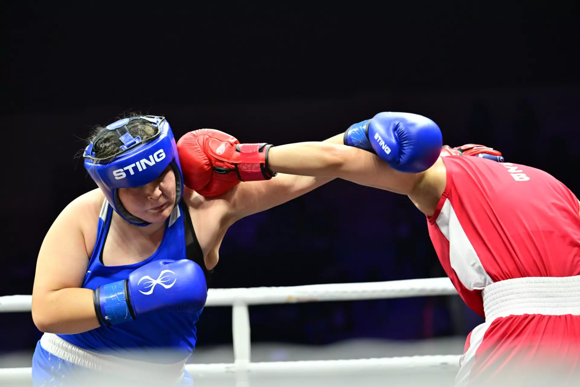 Казахстанка завоевала «бронзу» на финальном этапе Кубка мира по боксу