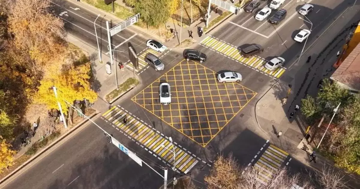  Когда начнут штрафовать за выезд на `вафельницу` в Алматы 