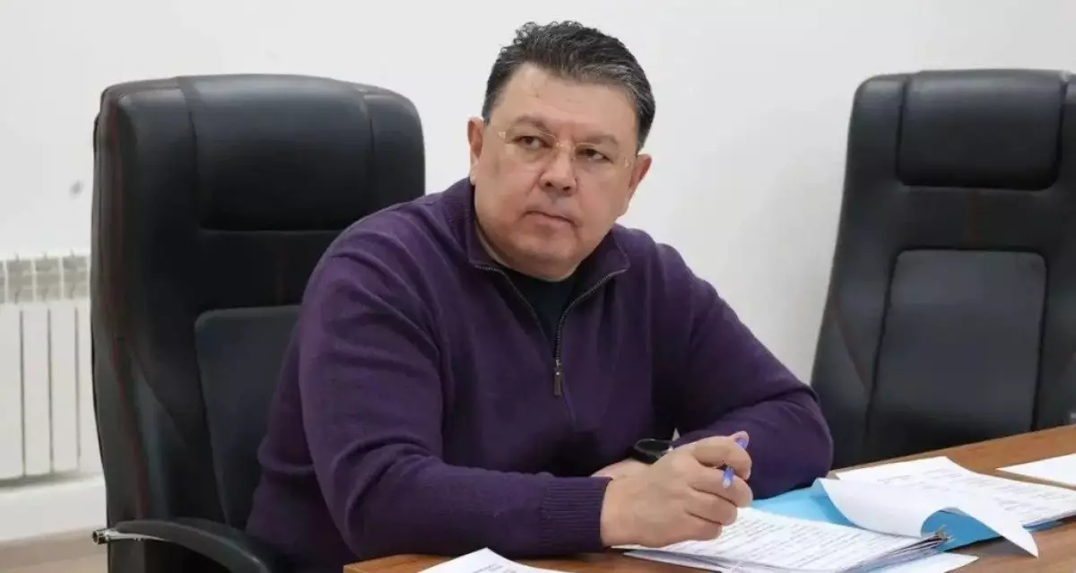 Түркістан облысындағы өрт: Қанат Бозымбаев Үкіметтік комиссия мүшелеріне тапсырма берді