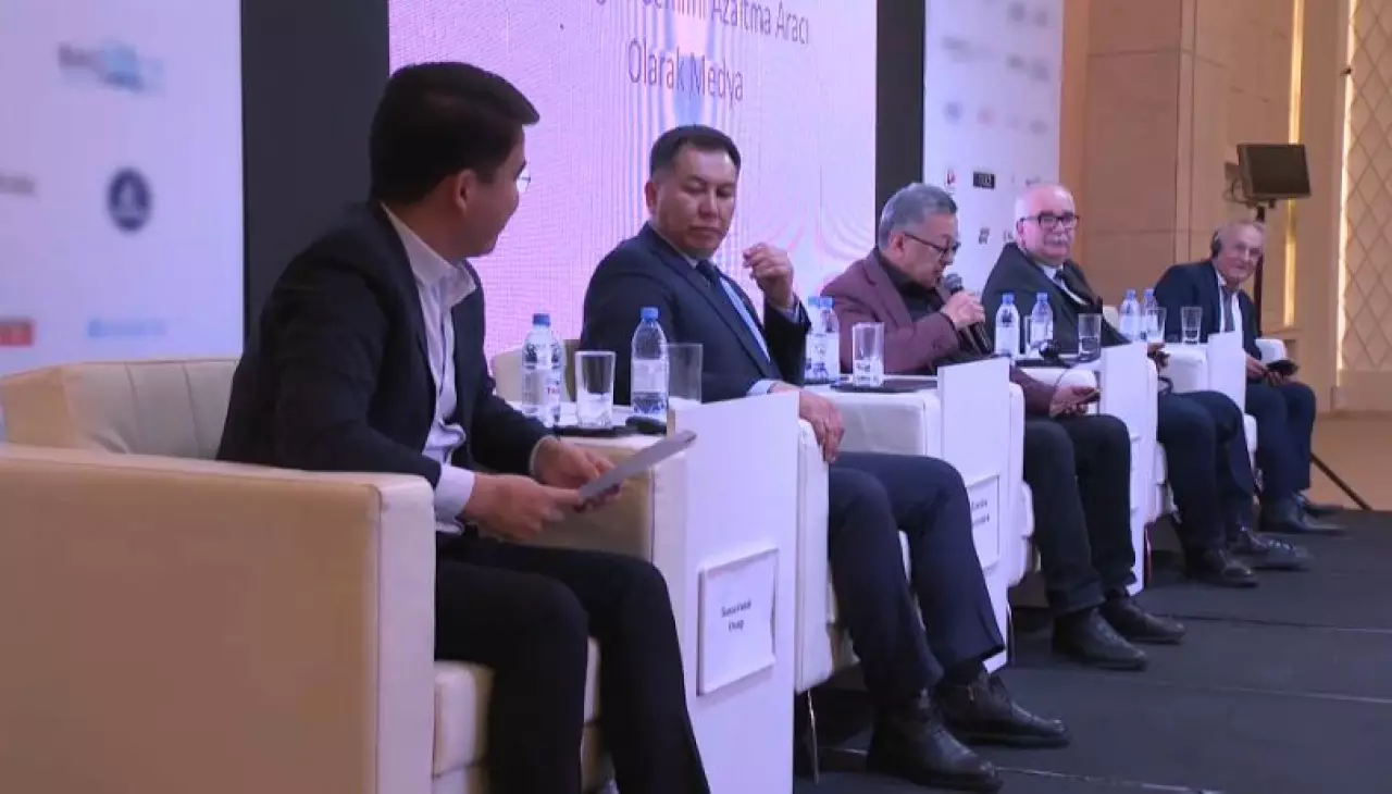 Создание единого информационного поля обсудили в Алматы