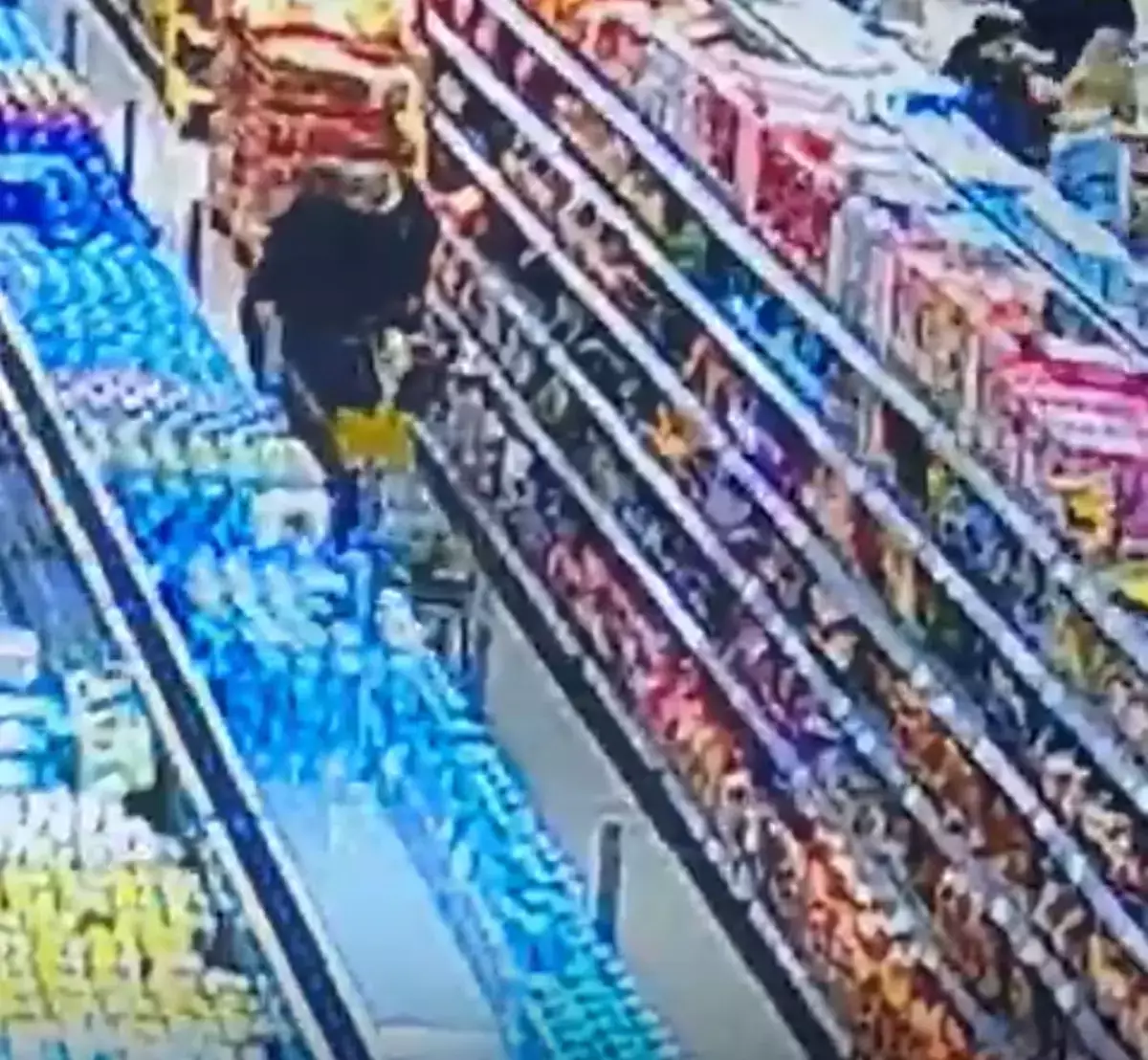 В Актау задержали серийного вора алкоголя - новости на Lada.kz 18.11.2025