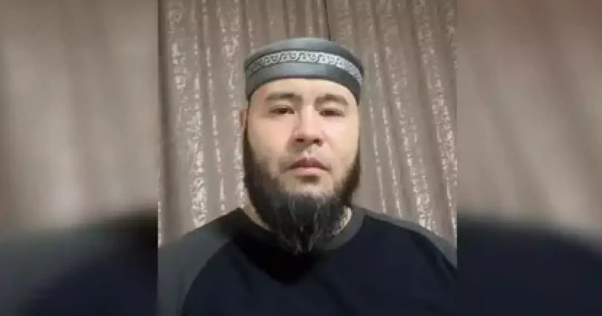  Қазақстанда `орыс әлеміне` жақтасып аты шыққан блогер сотталды 