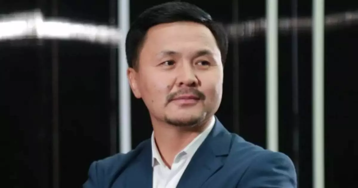  `Қызымды бермес бұрын күйеу баламмен сөйлестім`: Досымжан Таңатаров ел естімеген әңгімесін айтты (ВИДЕО) 