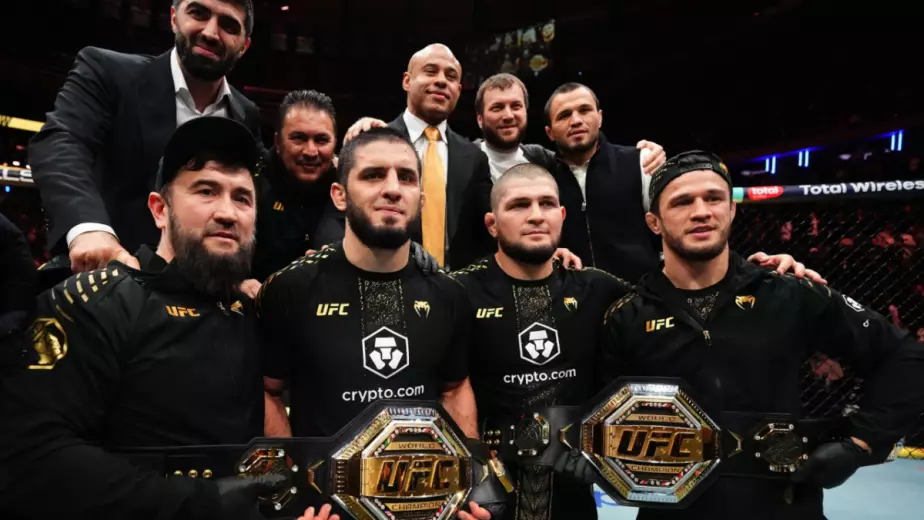 Абдель-Азиз подтвердил желание Махачева подраться с Камару Усманом