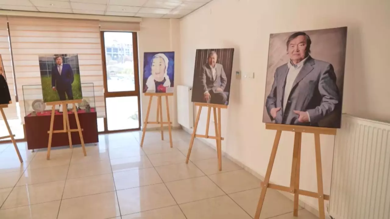 Түркияда О. Сүлейменов мұрасына арналған көрме өтті