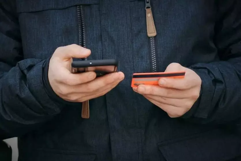 В Костанайской области предприниматель перевёл все деньги "для безопасности"