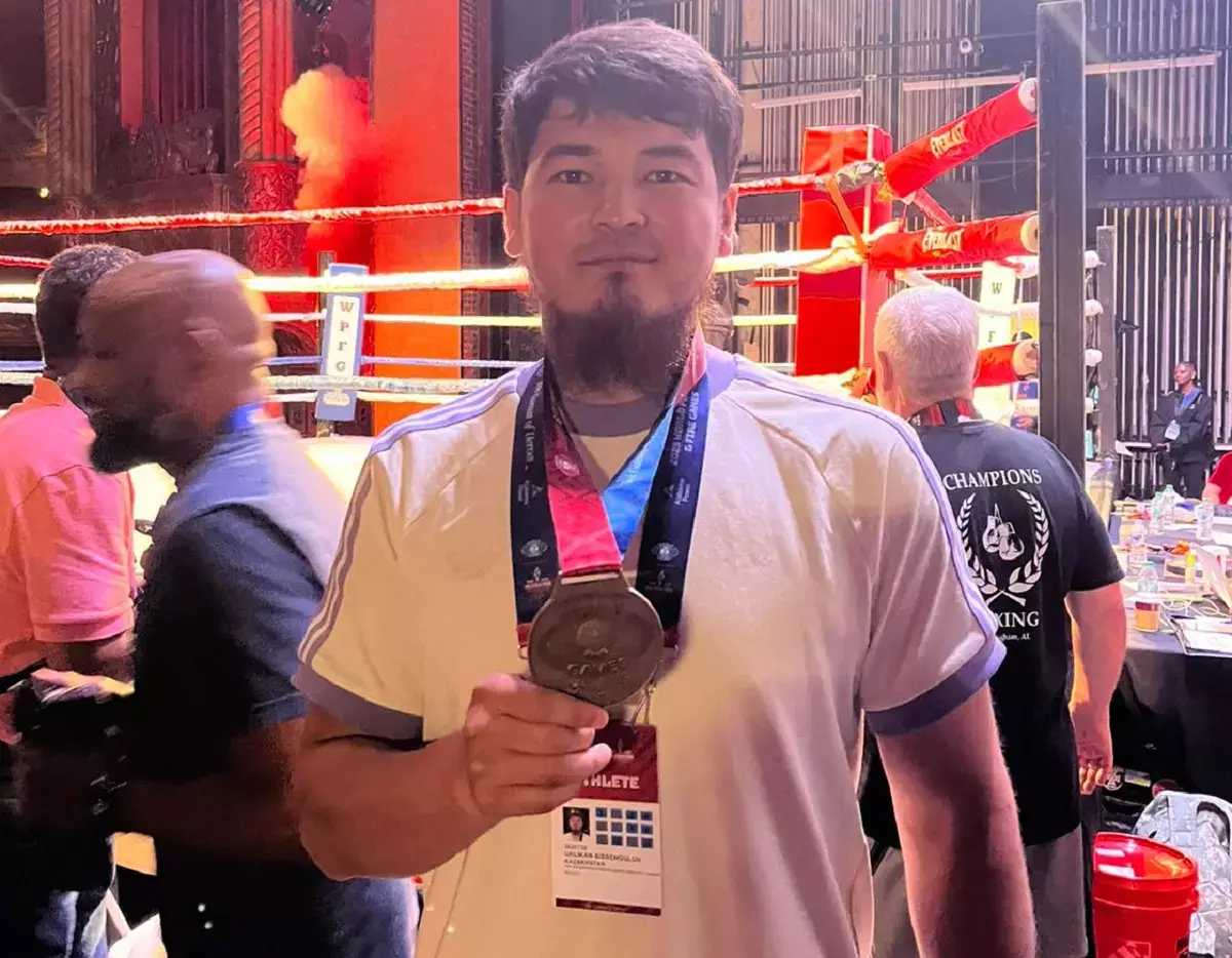 Боксер из Мангистау Уалихан Бисенкулов одержал победу на профи-ринге в России - новости на Lada.kz 18.11.2025