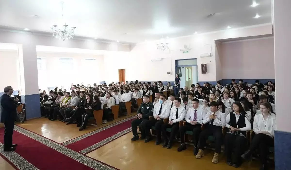 Семейде «Таза Қазақстан» бағдарламасы аясында экологиялық дәріс өтті