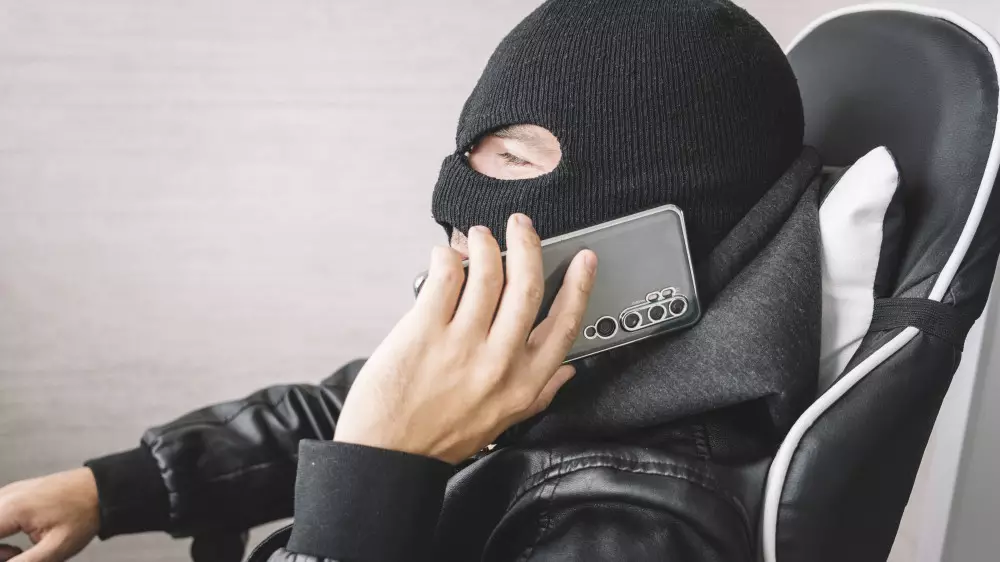 Автором сообщений о ЧП в жилом доме и школе в Актобе оказался школьник