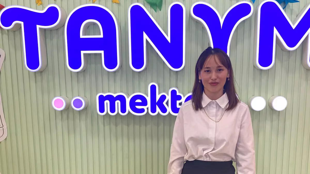 Бала жүрегіне шамшырақ жаққан жас ұстаз