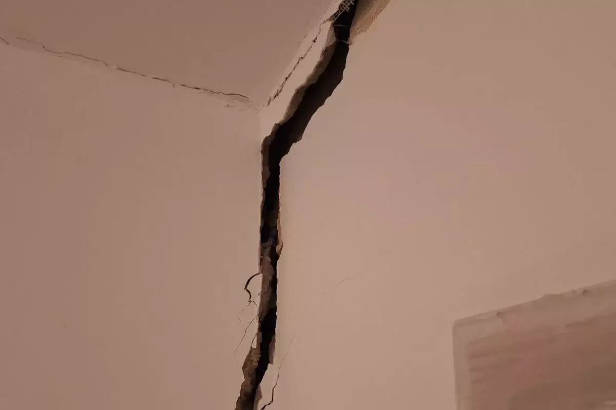 Дома по программе «Нұрлы жер» начали разрушаться в Атырау спустя 5 лет